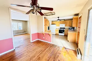 409 Boston St, Guilford, CT 06437 - Photo 11