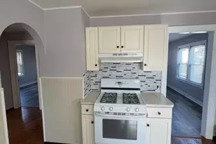 25 Clover St, Stratford, CT 06614 - Photo 3