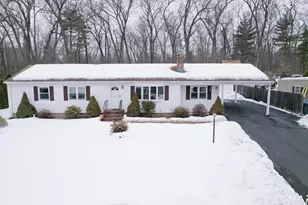 31 Sharren Ln, Enfield, CT 06082 - Photo 3