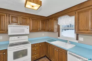 31 Sharren Ln, Enfield, CT 06082 - Photo 15