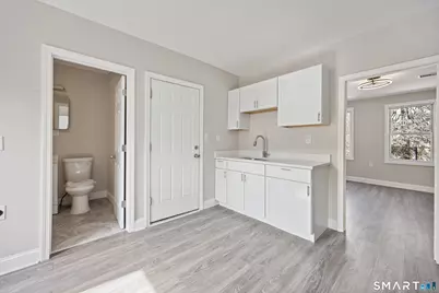 465 Washington Avenue, Waterbury, CT 06708 - Photo 17