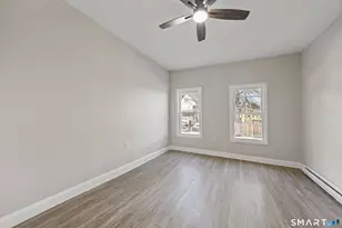 465 Washington Ave, Waterbury, CT 06708 - Photo 11