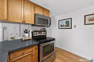 59 Trolley Crossing Ln, Middletown, CT 06457 - Photo 3