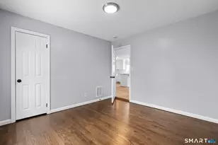 267 Front Ave, West Haven, CT 06516 - Photo 9