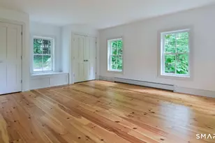 62 Railroad St, Canaan, CT 06031 - Photo 9