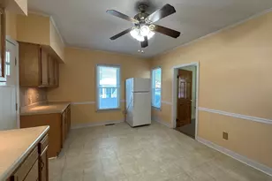 20 Elm St, Seymour, CT 06483 - Photo 13