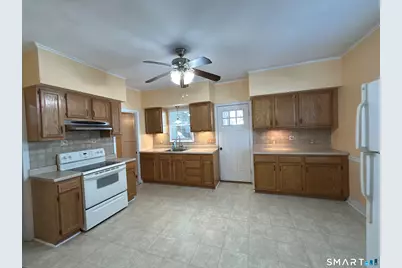 20 Elm Street, Seymour, CT 06483 - Photo 11