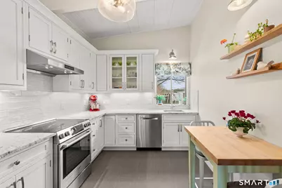 11 Ledgebrook Drive #11, Norwalk, CT 06854 - Photo 3