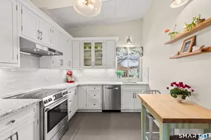 11 Ledgebrook Dr, Norwalk, CT 06854 - Photo 3