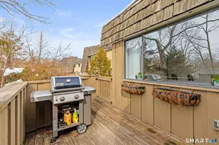 11 Ledgebrook Dr, Norwalk, CT 06854 - Photo 9