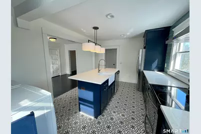 29 Washington Avenue #B, Danbury, CT 06810 - Photo 3