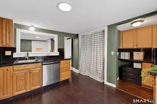 25 Greenwood Dr, Manchester, CT 06042 - Photo 11