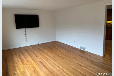 24 Deepwood Lane, Norwalk, CT 06854 - Photo 9