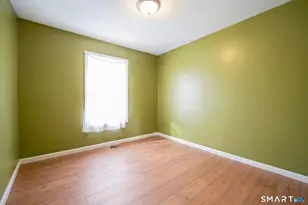 83 Essex Ave, Waterbury, CT 06704 - Photo 13