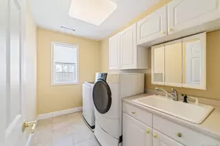 126 Sunset Ridge, Southbury, CT 06488 - Photo 27