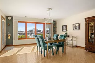 8 Oyster Landing Rd, Milford, CT 06460 - Photo 17