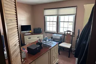 33 Sky View Cir, Hamden, CT 06514 - Photo 19