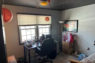 33 Sky View Cir, Hamden, CT 06514 - Photo 21