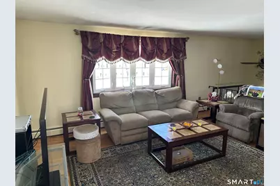 33 Sky View Circle, Hamden, CT 06514 - Photo 9