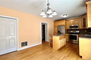 3 Songbird Ln, Farmington, CT 06032 - Photo 7