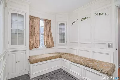 8 Crest Road, Danbury, CT 06811 - Photo 19