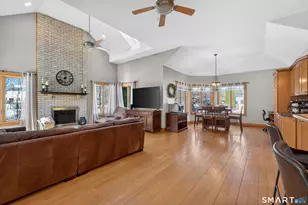 174 Westfort Dr, Meriden, CT 06451 - Photo 9