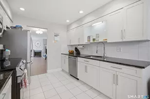 3977 Park Ave, Fairfield, CT 06825 - Photo 7