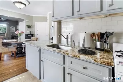 64 Ashland Place, New Haven, CT 06513 - Photo 13