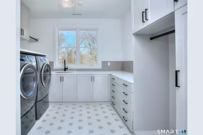 8 Loretta Court, Westport, CT 06880 - Photo 33