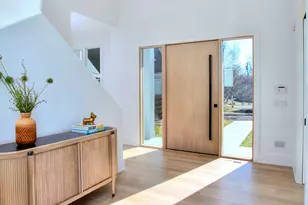 8 Loretta Ct, Westport, CT 06880 - Photo 3