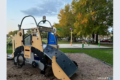 325 North Bishop Avenue #18, Bridgeport, CT 06610 - Photo 15