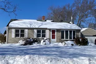 178 Edgewood Dr, Torrington, CT 06790 - Photo 1