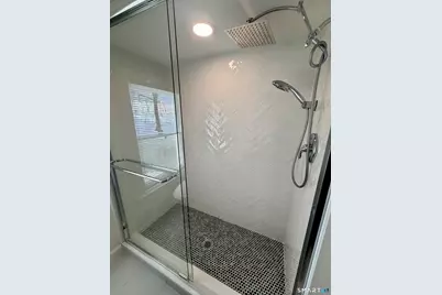 1185 Linden Avenue #2nd flr, Stratford, CT 06615 - Photo 17