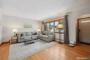 10 Hislop St, New London, CT 06320 - Photo 5