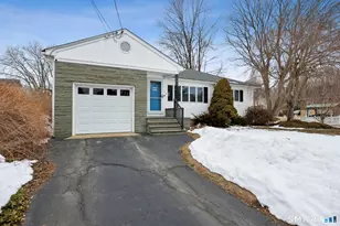 10 Hislop St, New London, CT 06320 - Photo 3