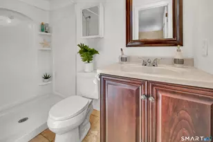 40 Middle River Rd, Danbury, CT 06811 - Photo 31