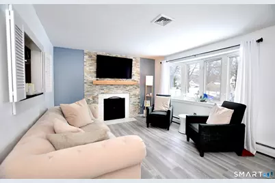 548 Mulberry Street, Windsor Locks, CT 06096 - Photo 5