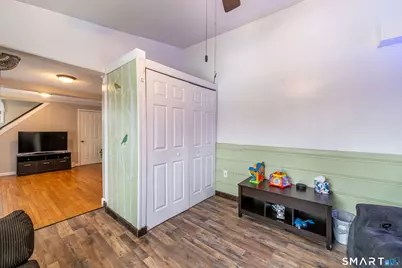 79 Roosevelt Avenue, Norwich, CT 06360 - Photo 15