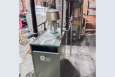 364 Griffin Avenue, Bridgeport, CT 06606 - Photo 37