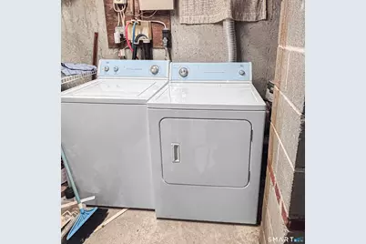 364 Griffin Avenue, Bridgeport, CT 06606 - Photo 35