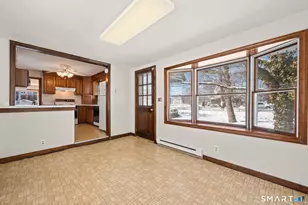 332 Fern St, West Hartford, CT 06119 - Photo 11