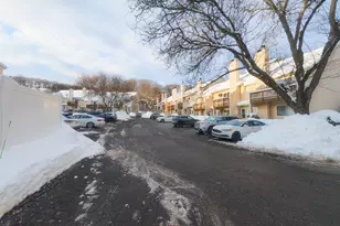 8 Rose Ln, Danbury, CT 06811 - Photo 17