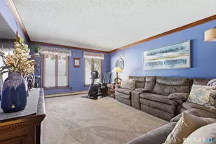 6 Windward Dr, New Fairfield, CT 06812 - Photo 5