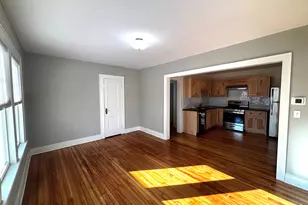 371 Grovers Ave, Bridgeport, CT 06605 - Photo 5