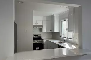 57 Dean St, Stamford, CT 06902 - Photo 7