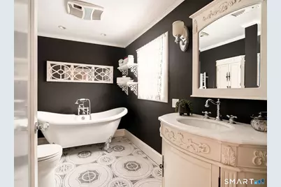 1542 Main Street, Glastonbury, CT 06033 - Photo 23