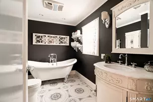 1542 Main St, Glastonbury, CT 06033 - Photo 23