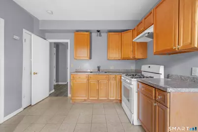 815 East Main Street, Waterbury, CT 06705 - Photo 9