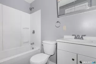 815 E Main St, Waterbury, CT 06705 - Photo 13