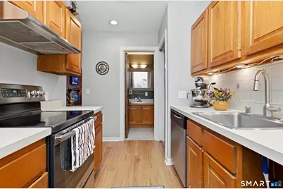 1 Linden Place #APT 513, Hartford, CT 06106 - Photo 17